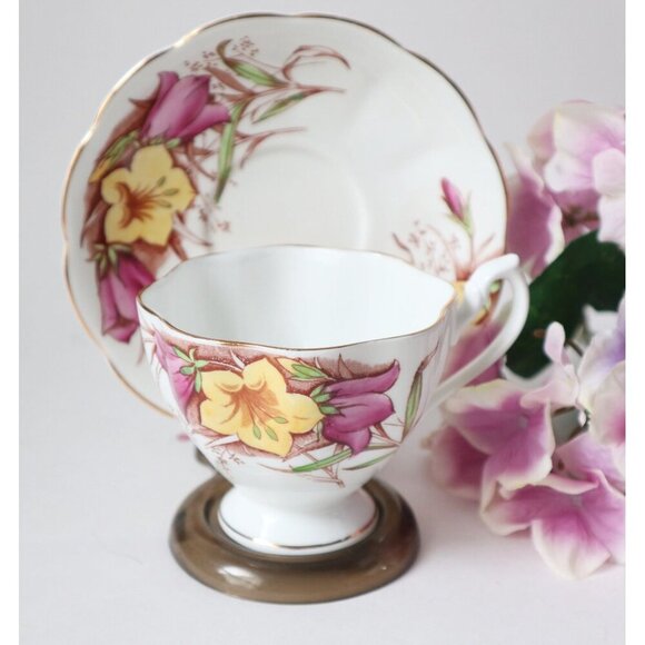 Vintage Teacup Saucer Queen Anne Flower Design Floral Bone China Tea Cup - Picture 5 of 5